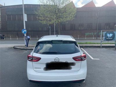 Usado Opel Insignia Dynamic 136 HP (100 kW) 2019 Branco Carrinha