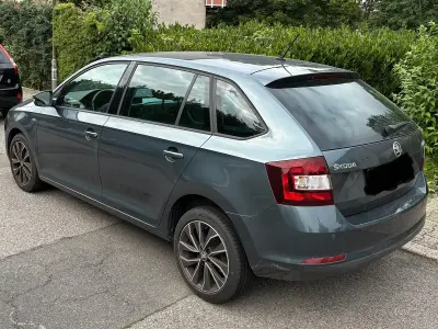 Gebraucht Skoda Rapid Drive 110 PS (80 kW) 2018 Grau Kleinwagen