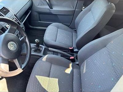 Silber Gebraucht 2004 VW Polo Kleinwagen | 1.599 € (Fairer Preis)