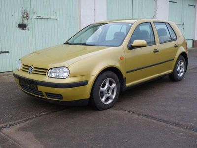 VW Golf IV