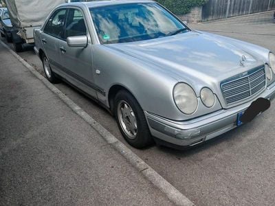 Mercedes 200