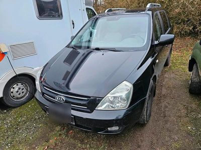 Schwarz Gebraucht 2007 Kia Carnival Van / Kleinbus | 1.600 € (Fairer Preis)