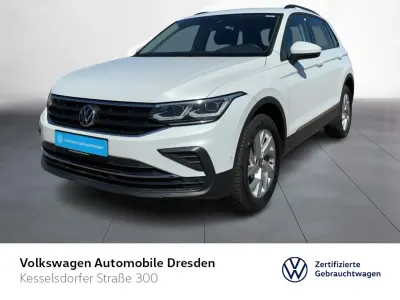 Gebraucht VW Tiguan Life 150 PS (110 kW) 2020 Oryxwhite perlmutteffekt SUV