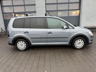 Grau Gebraucht 2008 VW Touran Cross Van / Kleinbus | 6.900 € (Guter Preis)