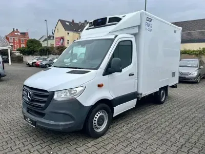 Używany Mercedes Sprinter 143 KM (105 kW) 2021 Biały Van
