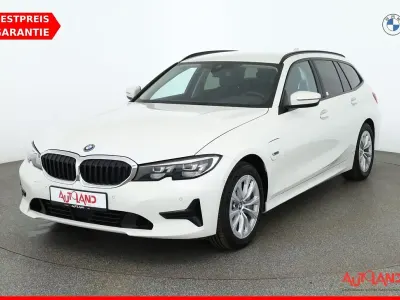 Używany BMW 330e Sport Line 252 KM (185 kW) 2022 Biały Kombi