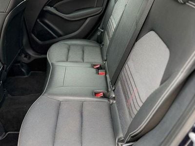 Usata Mercedes B220 Urban 177 CV (130 kW) 2018 Blu Monovolume