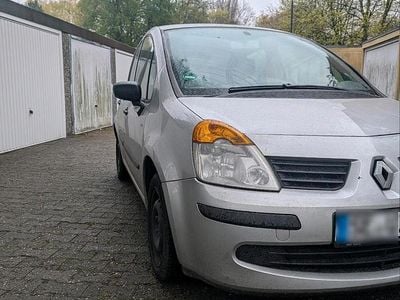 Usado Renault Modus 75 HP (55 kW) 2007 Prateado Monovolume