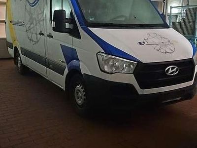 Gebraucht Hyundai H 350 170 PS (125 kW) 2017 Weiß Van