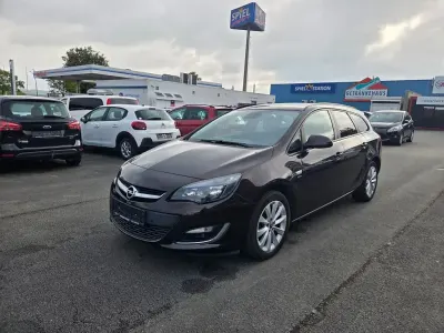 Gebraucht Opel Astra Active 120 PS (88 kW) 2013 Braun Kombi