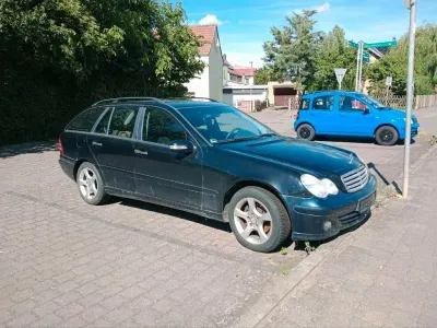 Gebraucht Mercedes C220 150 PS (110 kW) 2006 Schwarz Kombi