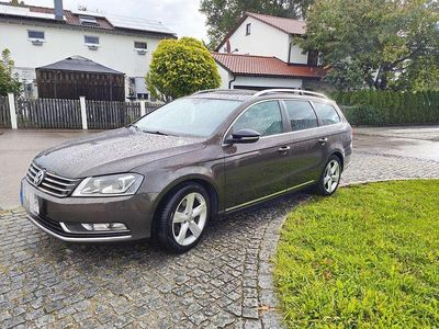 Braun Gebraucht 2014 VW Passat Kombi | 9.950 € (Fairer Preis)