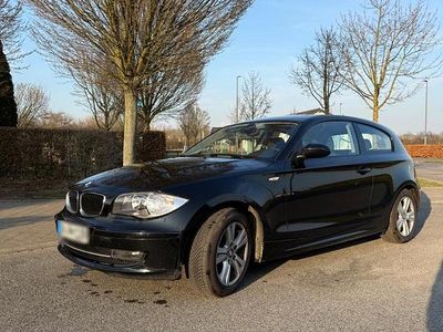 Usata BMW 116 Basis 122 CV (89 kW) 2008 Nero Utilitaria