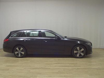 Gebraucht Mercedes C220 Avantgarde 220 PS (161 kW) 2022 Schwarz Limousine