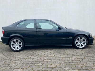 BMW 323 Compact