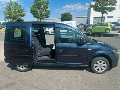 Gebraucht VW Caddy 84 PS (61 kW) 2015 Blau Van / Kleinbus