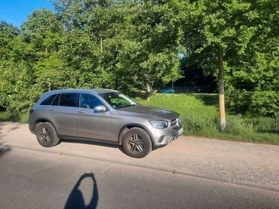 Mercedes GLC220
