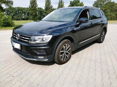 Gebraucht VW Tiguan Allspace Comfortline 150 PS (110 kW) 2018 Schwarz SUV
