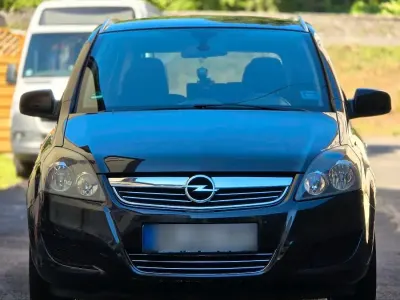 Gebraucht Opel Zafira 140 PS (102 kW) 2010 Schwarz Van / Kleinbus