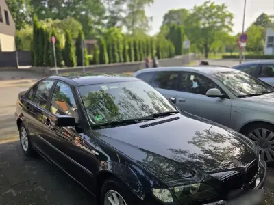 Gebraucht BMW 316 Basis 116 PS (85 kW) 2003 Schwarz Limousine