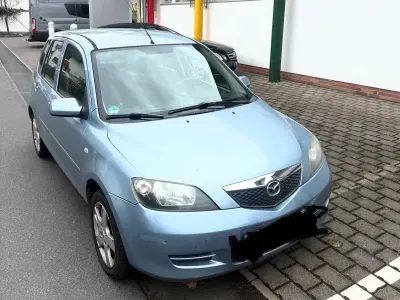 Gebraucht Mazda 2 80 PS (58 kW) 2005 Blau Kleinwagen