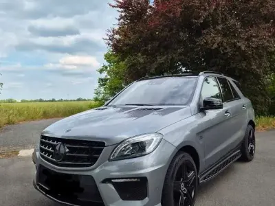 Gebraucht Mercedes ML63 AMG AMG 525 PS (386 kW) 2012 Grau SUV