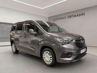Mondstein grau / vulkan grau Gebraucht 2019 Opel Combo Life Edition Van / Kleinbus | 13.890 € (Fairer Preis)