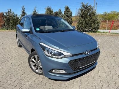 Gebraucht Hyundai i20 Intro Edition 84 PS (61 kW) 2015 Blau Limousine