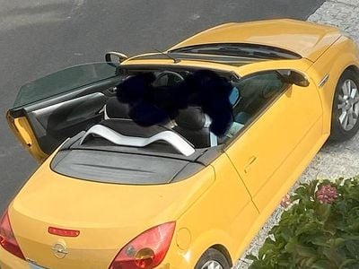 Gebraucht Opel Tigra 125 PS (91 kW) 2004 Gelb Cabrio