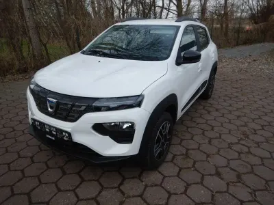 Gebraucht Dacia Spring Comfort Plus 33 kW (45 PS) 2022 Weiß Kleinwagen