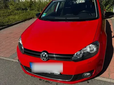 Gebraucht VW Golf VI 2011 Rot Limousine