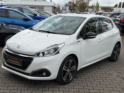 Gebraucht Peugeot 208 Allure GT-Line 110 PS (80 kW) 2016 Weiß Kleinwagen