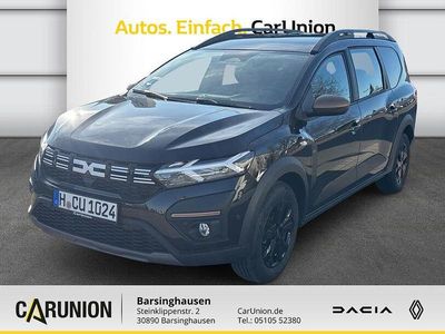 Perlmuttschwarz metallic Gebraucht 2024 Dacia Jogger Extreme Van / Kleinbus | 19.860 € (Fairer Preis)
