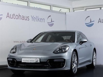 Porsche Panamera 4