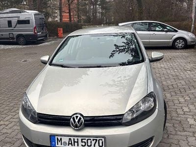 Silber Gebraucht 2009 VW Golf Comfortline Limousine | 4.000 € (Guter Preis)