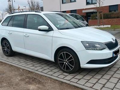 Gebraucht Skoda Fabia 90 PS (66 kW) 2017 Weiß Kombi