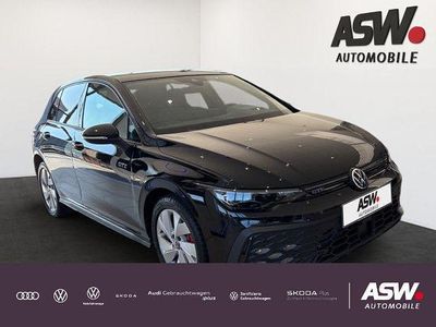 Grenadillschwarz metallic Gebraucht 2025 VW Golf VIII GTE Limousine | 45.440 € (Teuer)