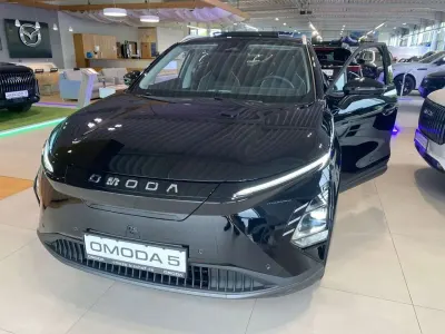 Neu Omoda 5 155 kW (211 PS) 2026 Carbon crystal metallic SUV