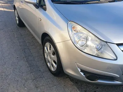 Gebraucht Opel Corsa 58 PS (42 kW) 2009 Grau Kleinwagen