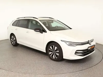 Gebraucht VW Golf VIII Goal 150 PS (110 kW) 2025 Weiß Kombi