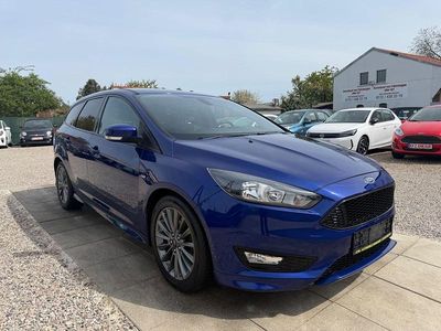Second-hand Ford Focus ST-Line 140 CP (102 kW) 2017 Albastru Break