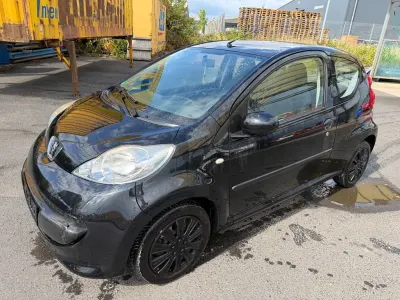Gebraucht Peugeot 107 Filou 68 PS (50 kW) 2008 Schwarz Kleinwagen