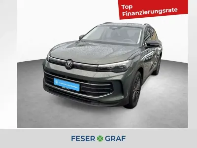 Gebraucht VW Tiguan Life 150 PS (110 kW) 2025 Cipressinogrün metallic SUV