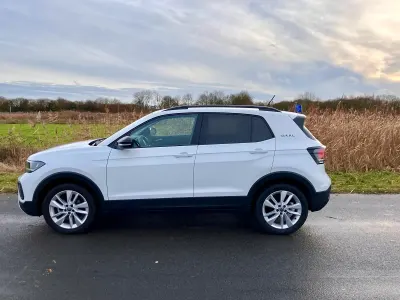 Gebraucht VW T-Cross Goal 116 PS (85 kW) 2024 Weiß SUV