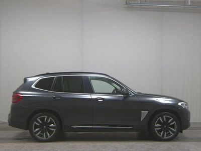Gebraucht BMW iX3 Shadowline 210 kW (286 PS) 2021 Sophistograu brillanteffekt me SUV