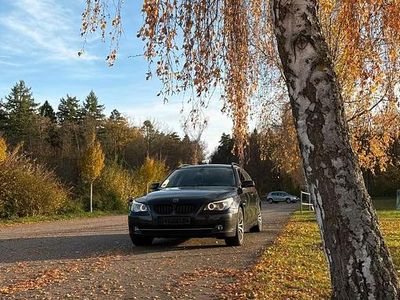 Gebraucht BMW 525 197 PS (144 kW) 2008 Schwarz Kombi