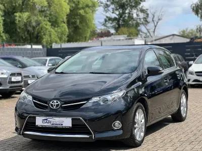 Gebraucht Toyota Auris Life+ 132 PS (97 kW) 2014 Schwarz Limousine