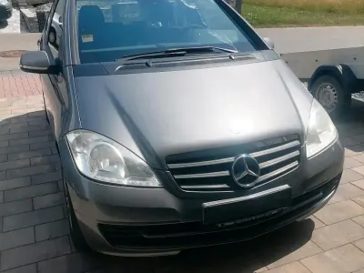 Gebraucht Mercedes A160 95 PS (69 kW) 2009 Grau Kleinwagen