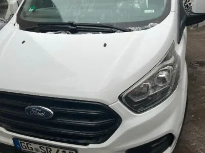 Gebraucht Ford Transit 105 PS (77 kW) 2021 Weiß Van / Kleinbus