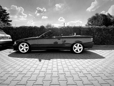 Gebraucht 1993 BMW 325 Cabriolet Cabrio | 10.000 €